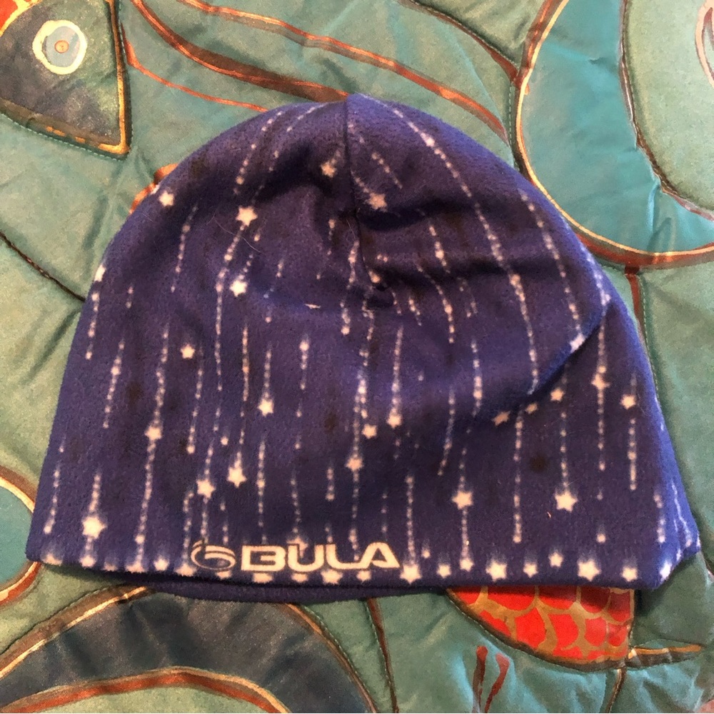Bula Hat blue falling star pattern that is lined